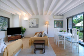 Clarence Corner - Contemporary meets Cottage Style